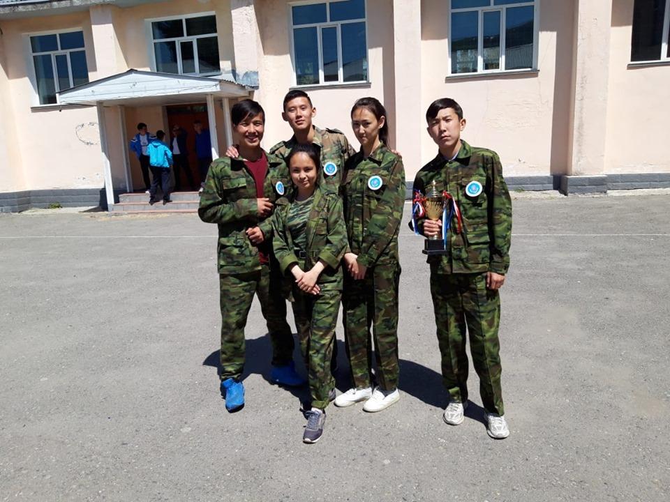 "Жас құтқарушылар"